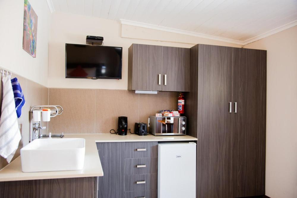 Nahoon Eco Lodge On Mackenzie East London Exteriör bild