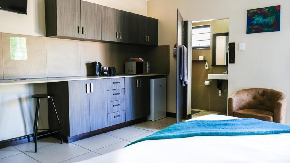 Nahoon Eco Lodge On Mackenzie East London Exteriör bild