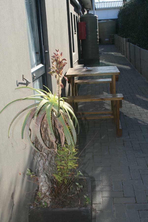 Nahoon Eco Lodge On Mackenzie East London Exteriör bild